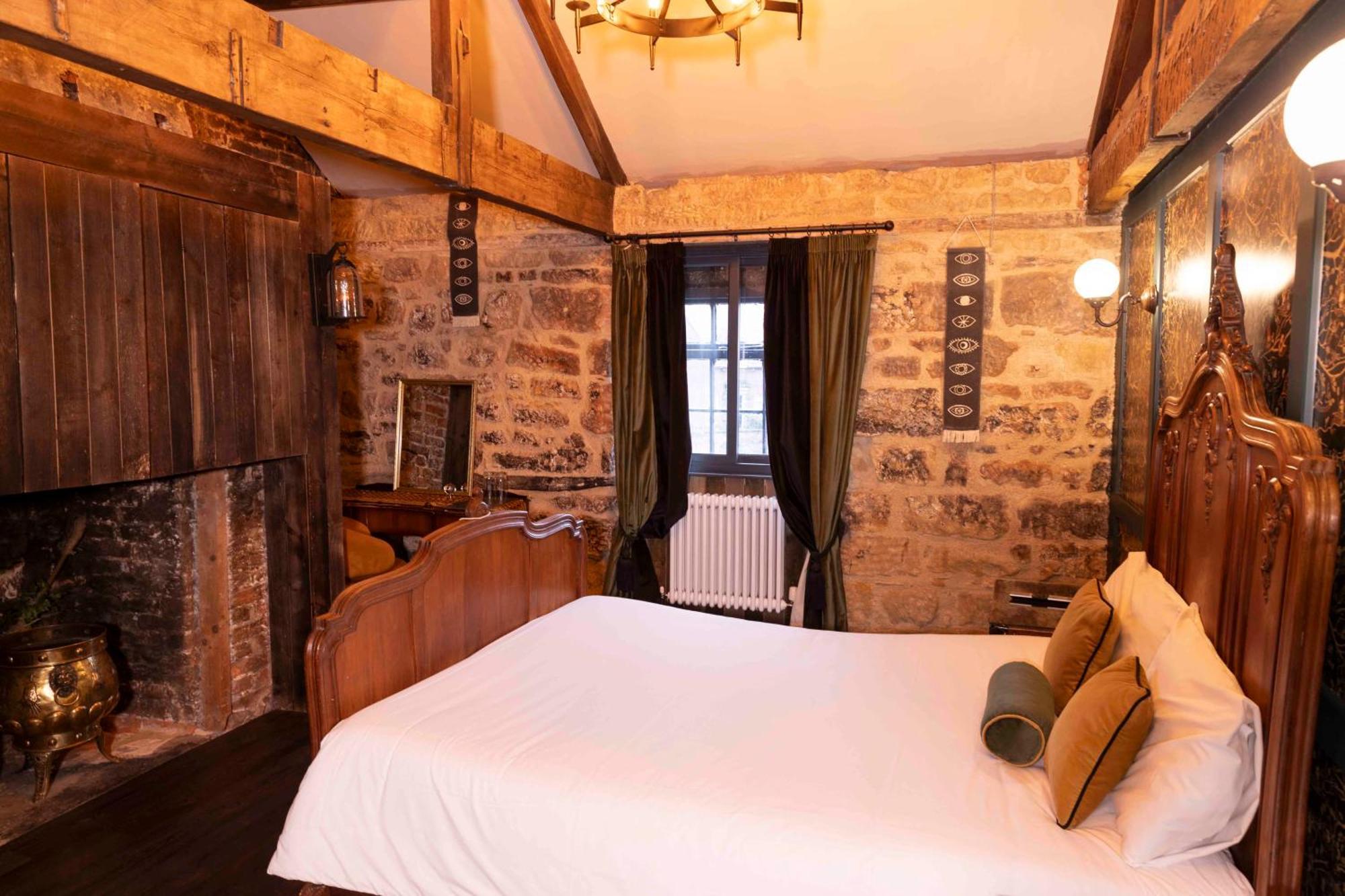 The Dirty Bottles Hotel Alnwick Buitenkant foto