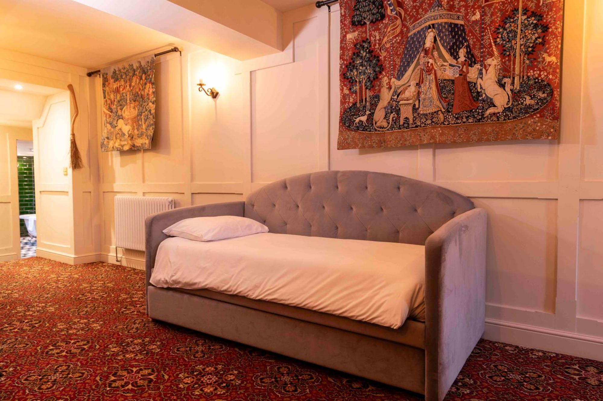 The Dirty Bottles Hotel Alnwick Buitenkant foto