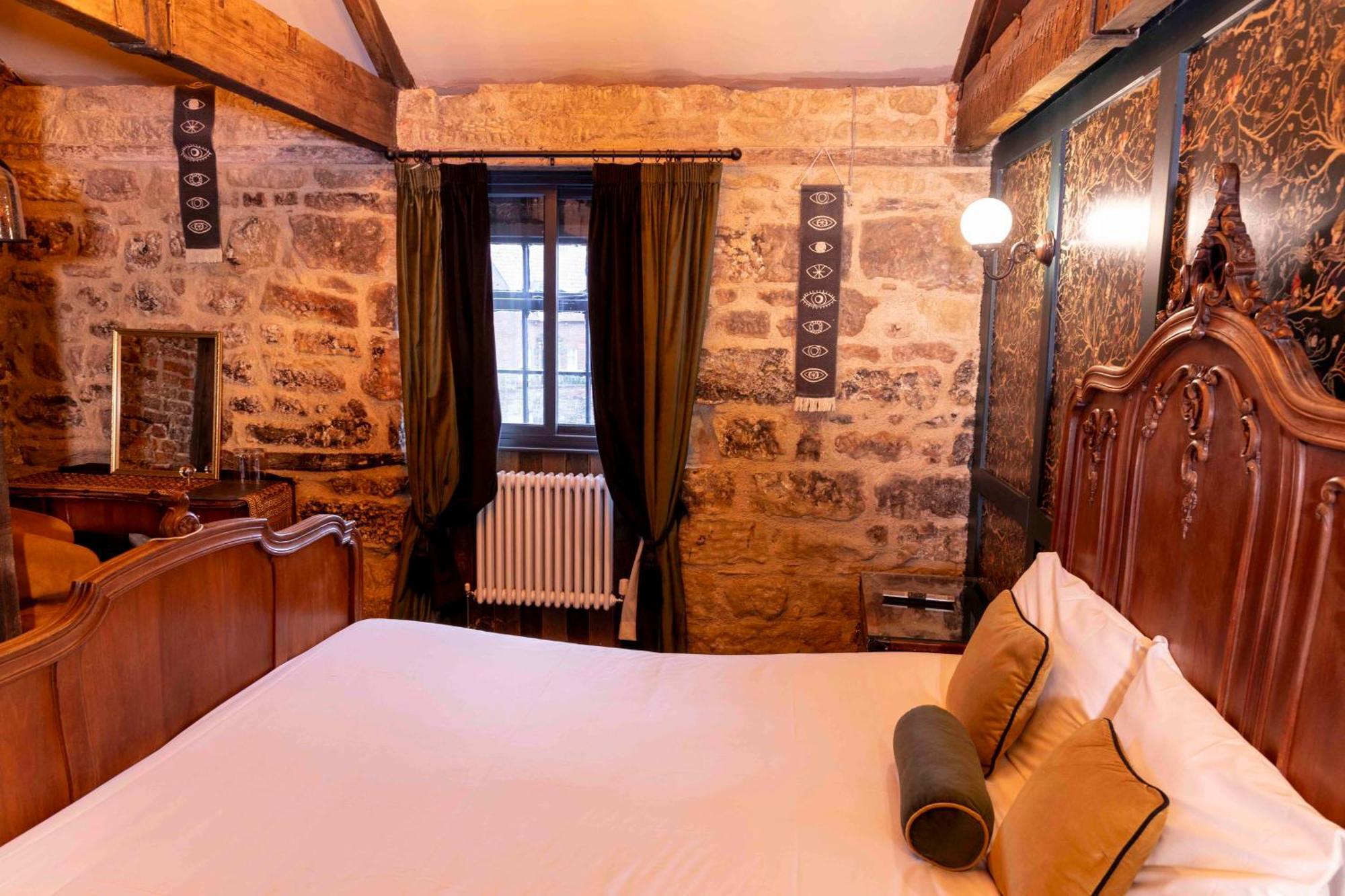 The Dirty Bottles Hotel Alnwick Buitenkant foto